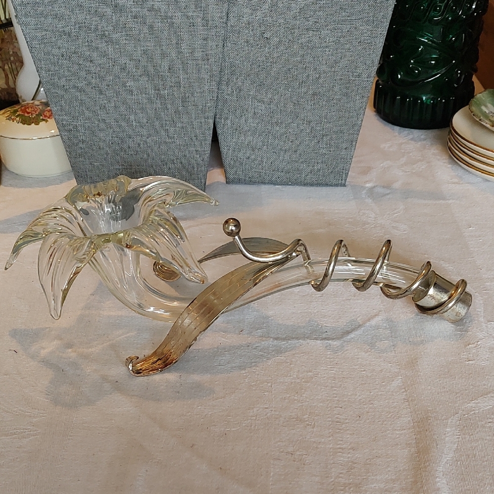 Vintage Oneida Clear Hand Blown Glass Lily Bud Vase w/ Stand